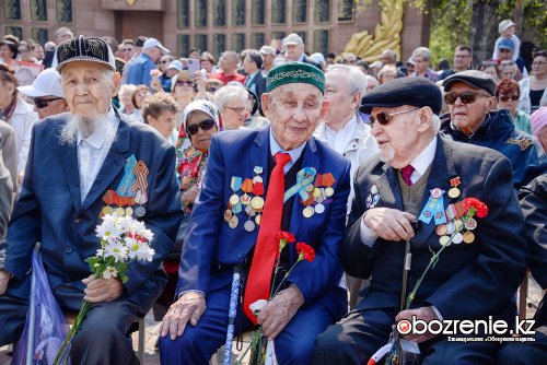 Тысячи павлодарцев почтили память погибших на Великой Отечественной войне
