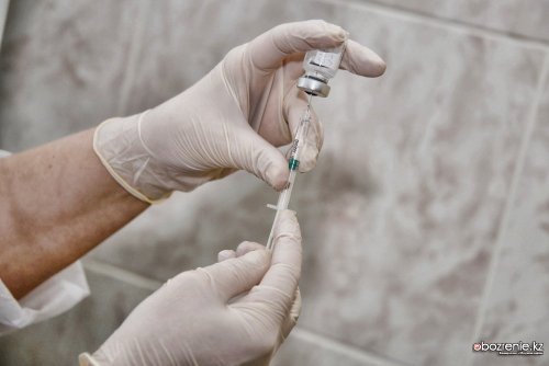 Павлодарских детей вакцинировали просроченными препаратами