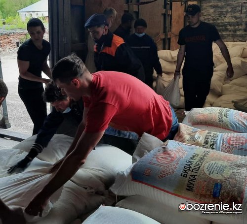 Десять тонн продовольствия отправили в Риддер местные фермеры