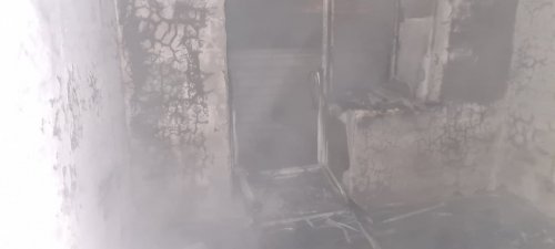 11 детей вывели из горящего здания аксуские пожарные