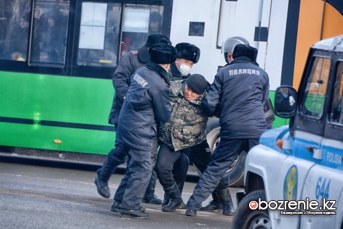 220 человек арестовали после митинга в Павлодаре