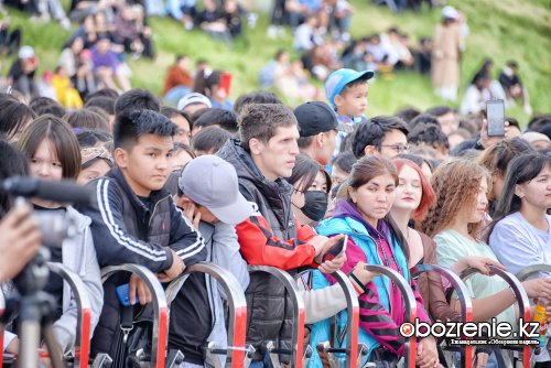 Тысячи павлодарцев пришли на открытие сезона "Ertis Promenade"